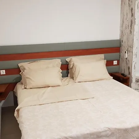 Ola Kala And Apartment
