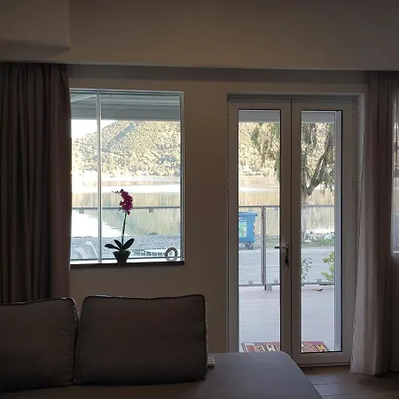 Ola Kala And Apartment *